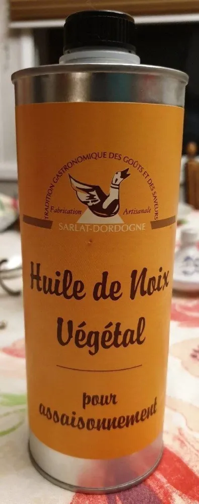 Huile de noix végétale