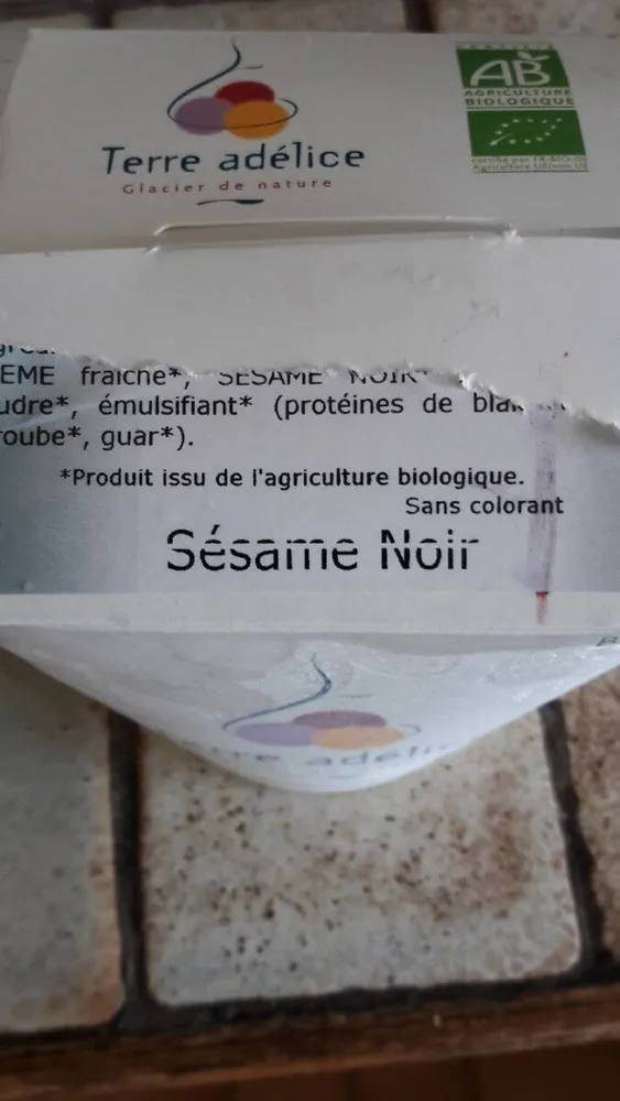 Glace sésame noir