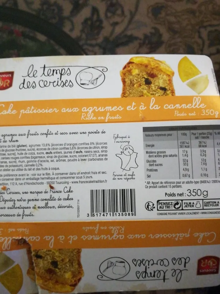 Cake pâtissier aux agrumes et à la cannelle.