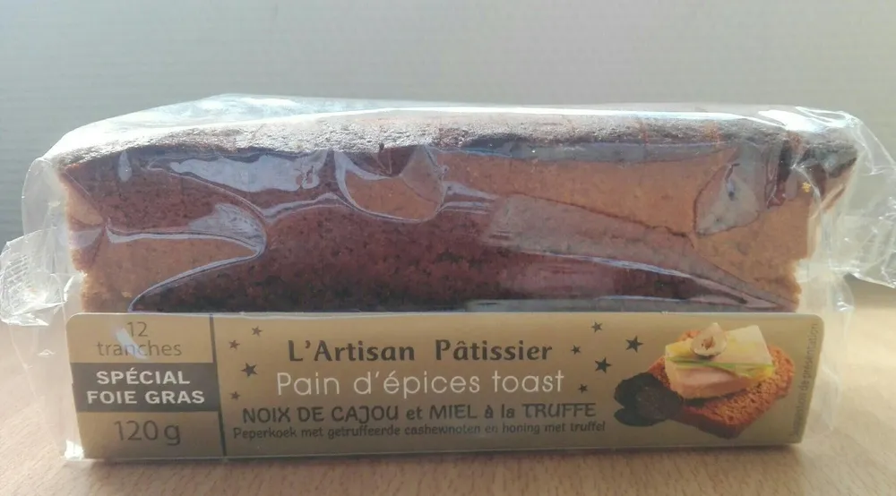 Pain d'épices toast noix de cajou et miel à la truffe