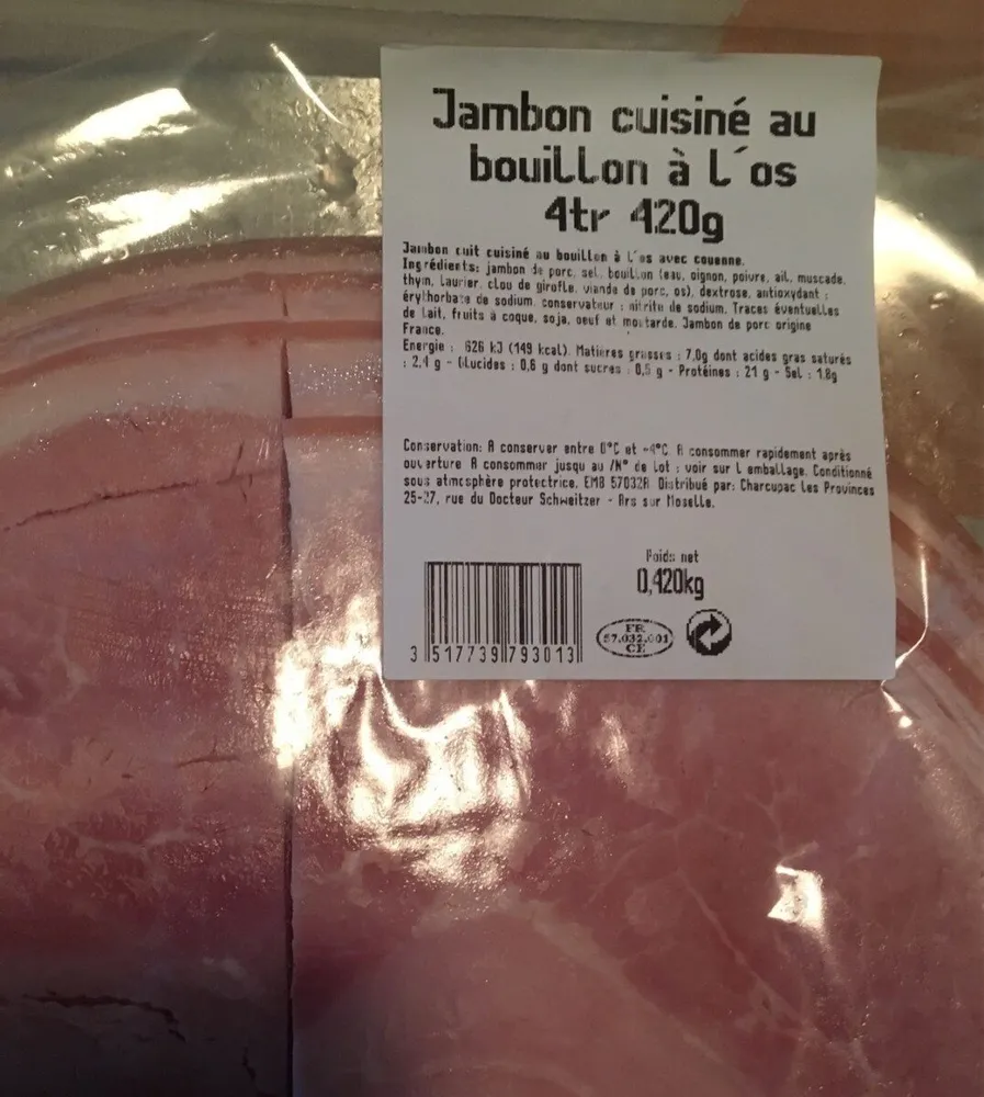 Jambon cuisiné au bouillon à l'os