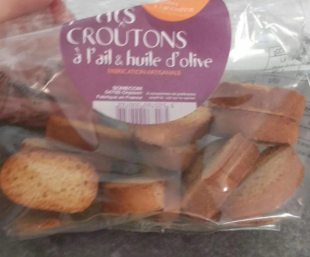 Petit croutons à l'ail et huile d'olive