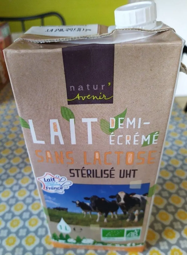 Lait demi-écrémé sans lactose