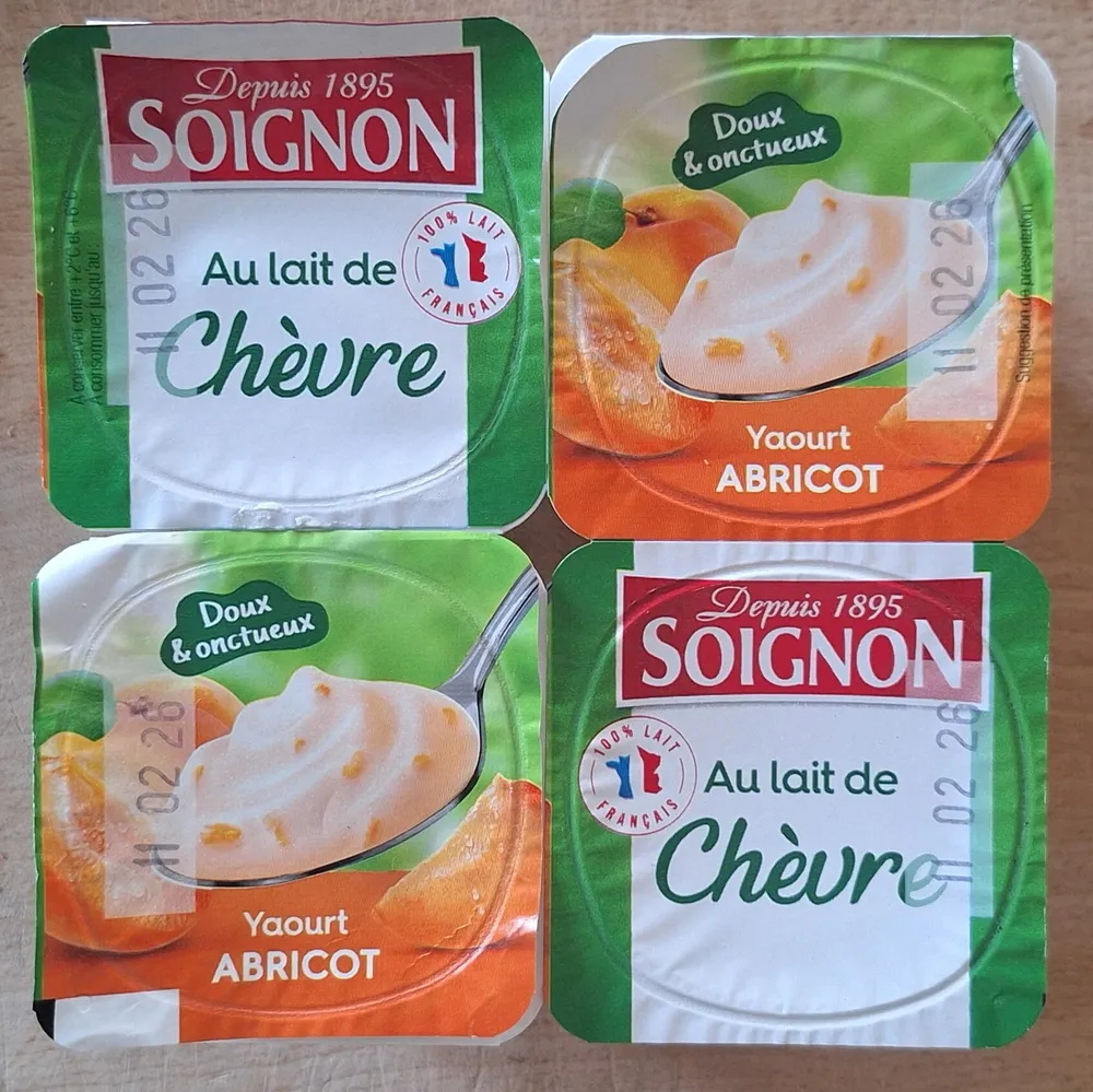 Brassé au lait de chevre abricot