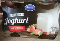Joghurt auf erdbeere