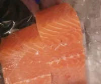 Pavé de Saumon avec peau (sans ogm)