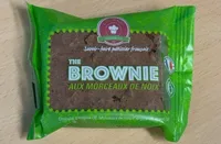 The brownies avec morceaux de noix