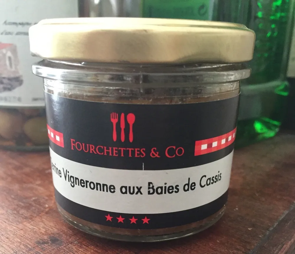 Terrine de vigneronne aux baies de cassis