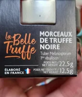 Morceaux de truffe noire