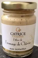 Fromage de chevre aux noisettes