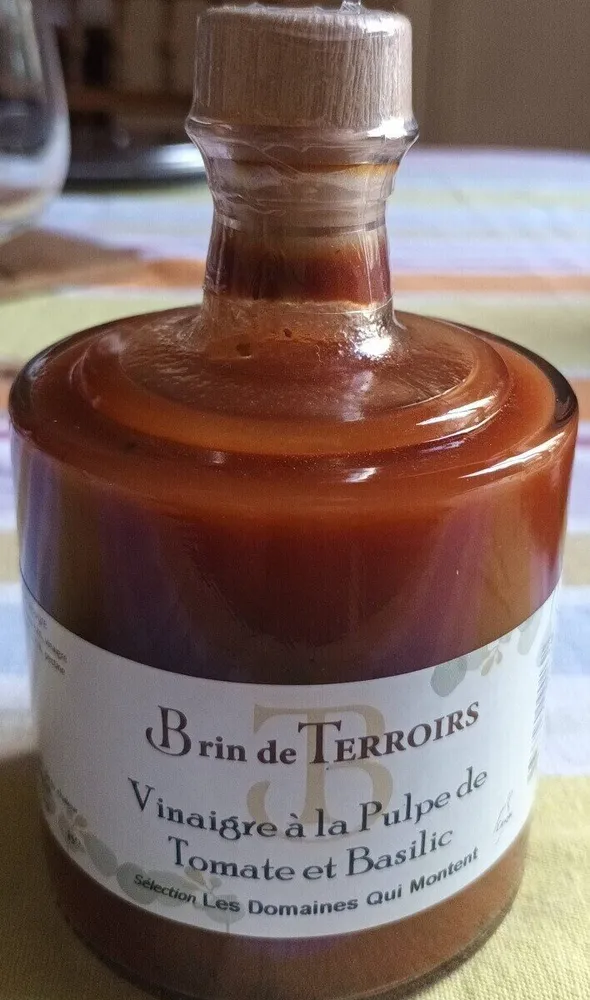 Vinaigre à la pulpe de tomate et basilic