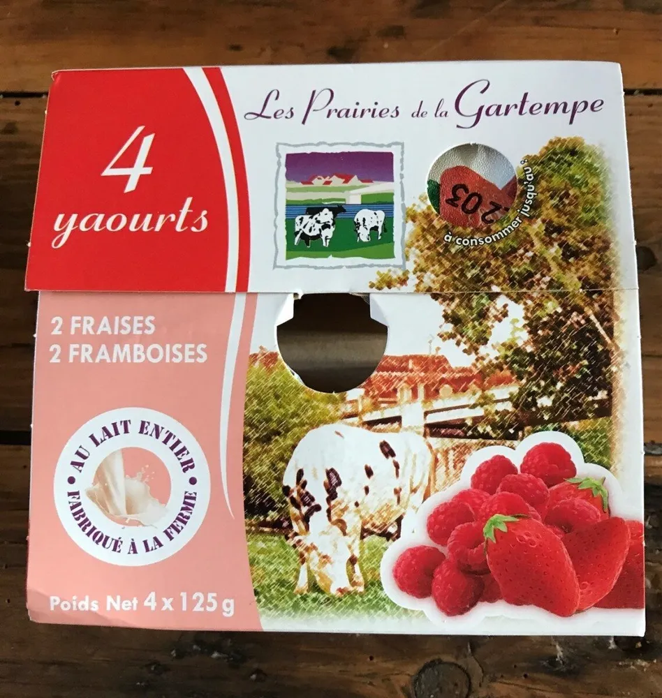 4 yaourts 2 fraises 2 framboises