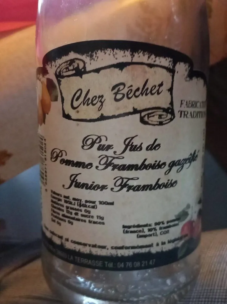 Jus pomme framboise gazéifié