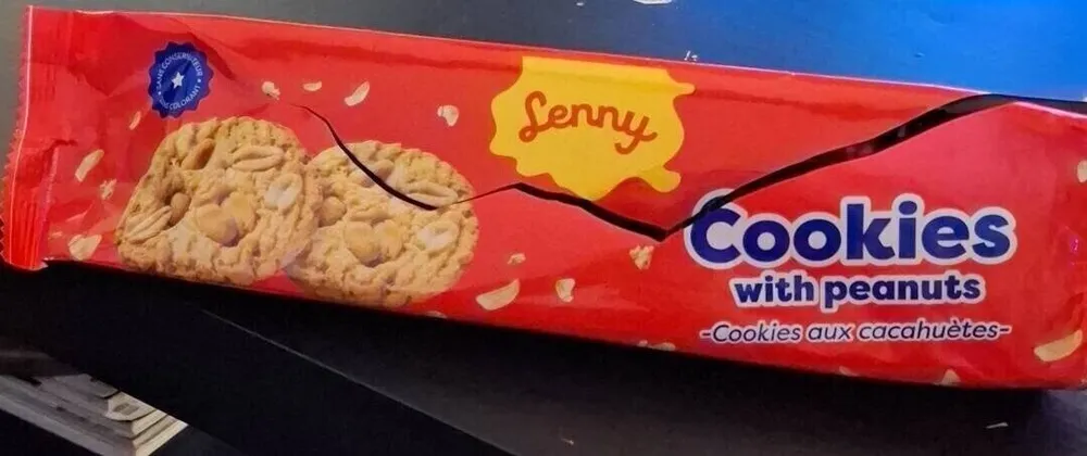 Cookies with peanuts