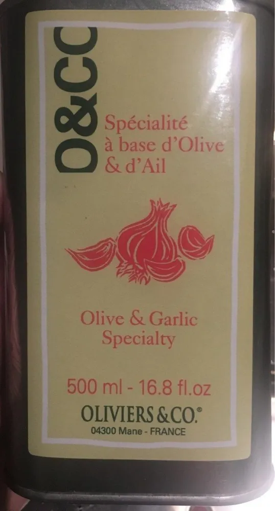Specialité à base d'olive et d'ail