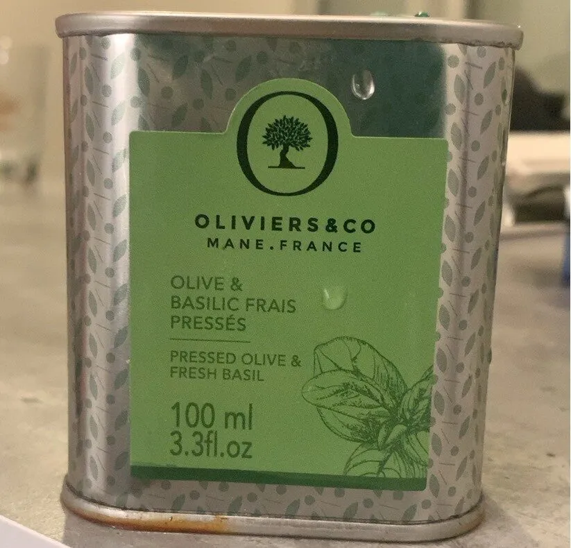 Huile olive et basilic frais