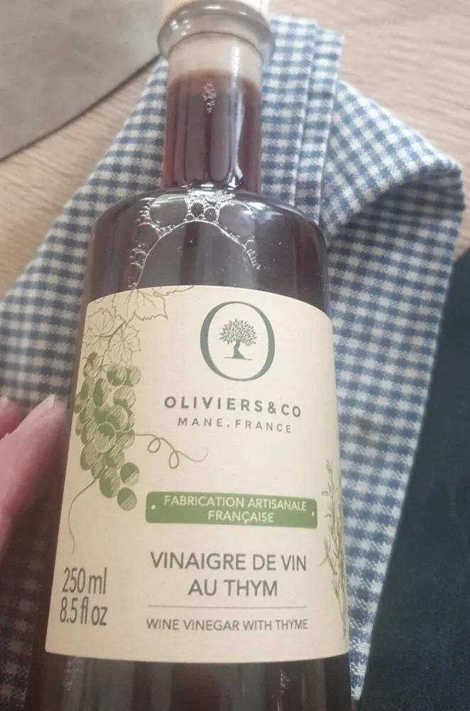 Vinaigre de vin  au thym