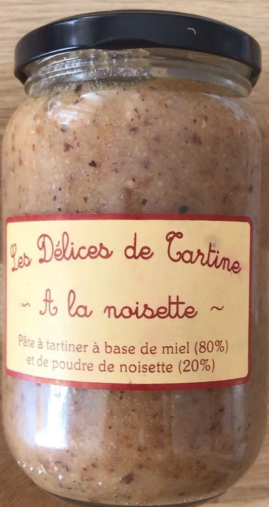 Pàte à tartiner à base de miel et de poudre de noisette