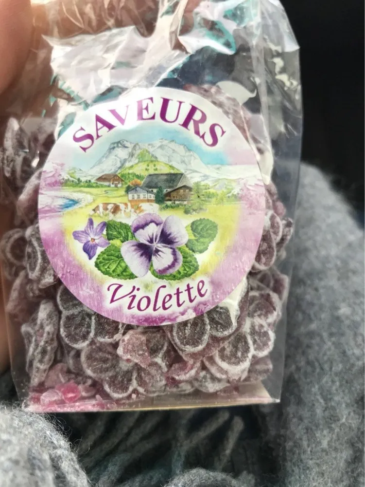 Bonbon saveur violette