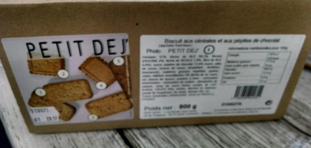 Biscuit aux céréales et aux pépites de chocolat