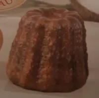 Canelés au rhum et à la noix de coco