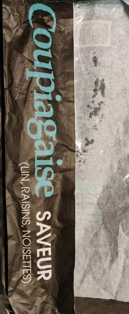 Pain lin, raisins, noisettes