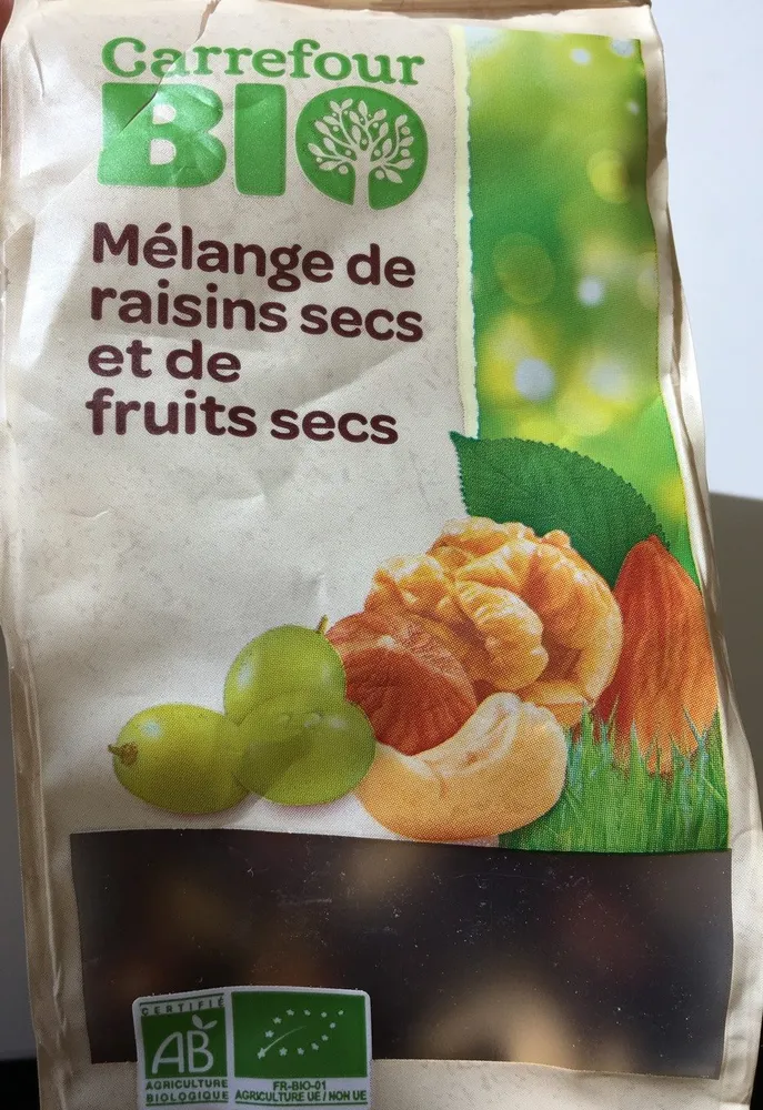 Mélange de raisins secs et de fruits secs