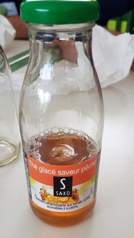 Thé glacé saveur pêche