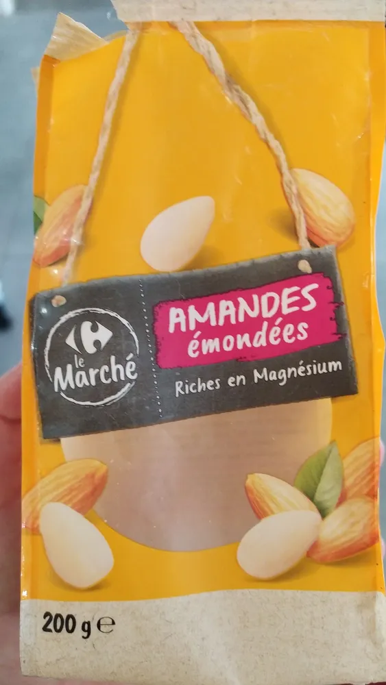 Amandes émondées