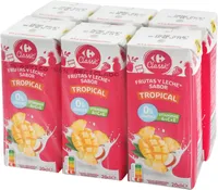 Bebida de leche y frutas tropical