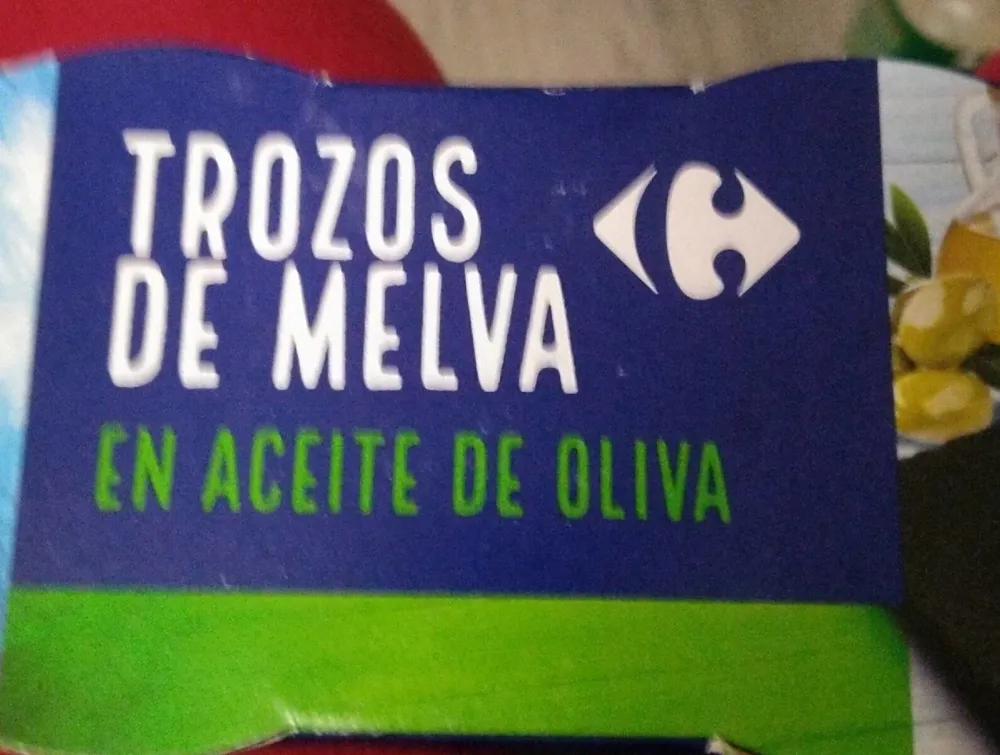Trozos de melva en aceite de oliva