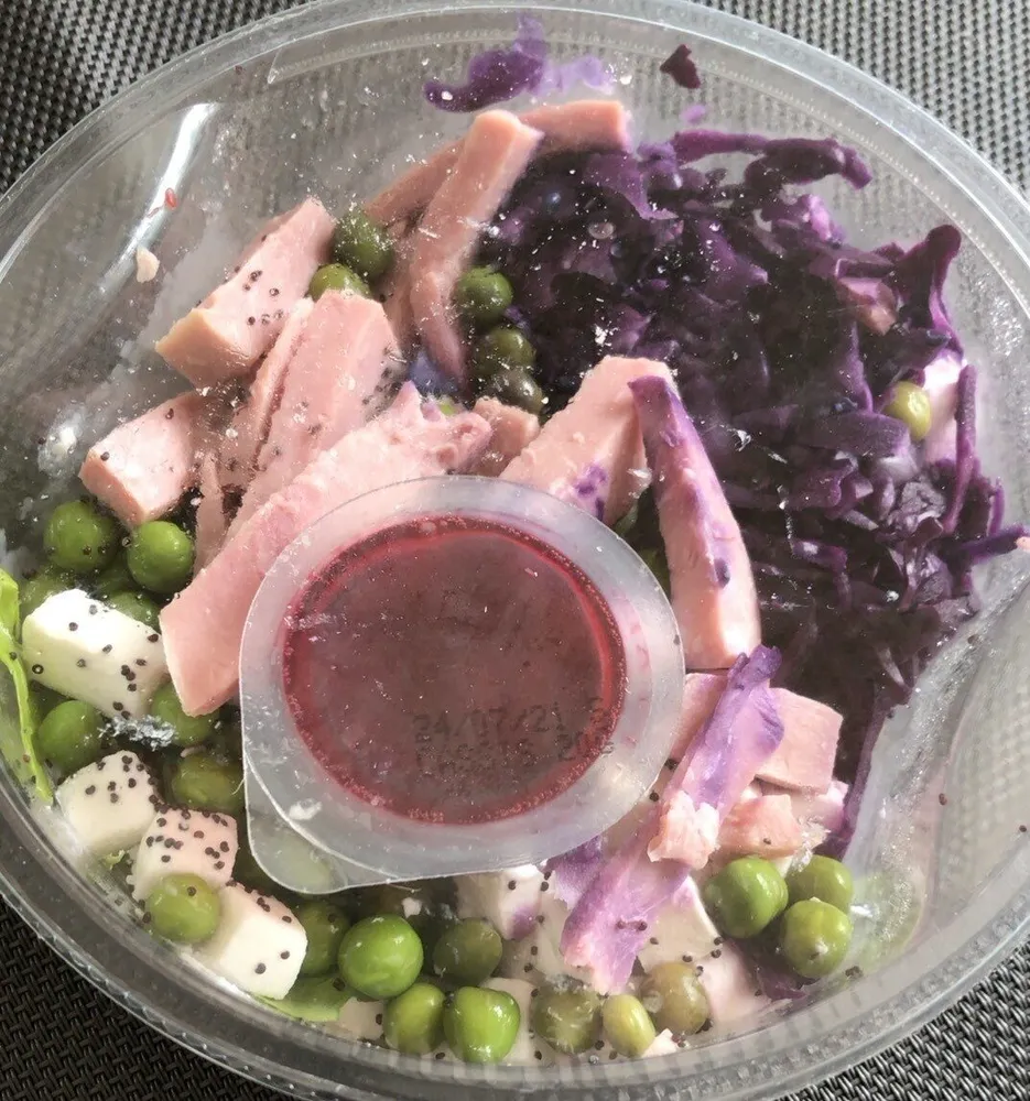 Salade chou rouge, betterave, jambon et chevre