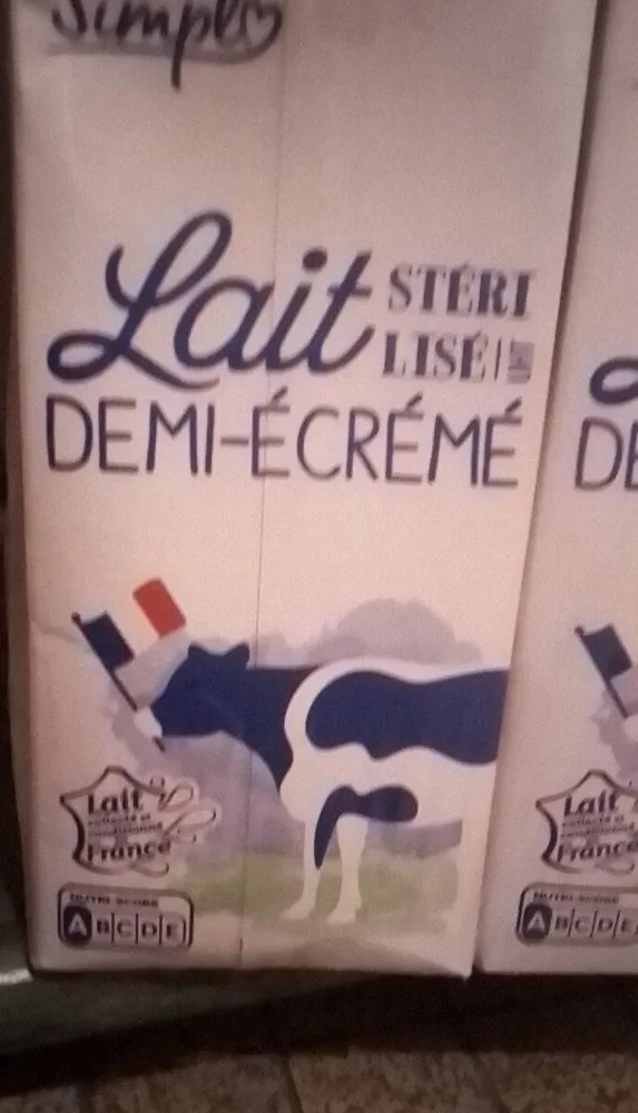 Lait stérilisé demande-écrémé