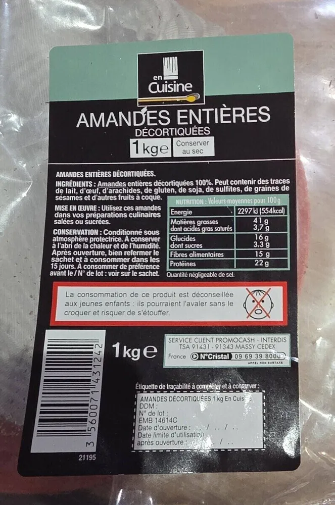 Amandes entières décortiquées