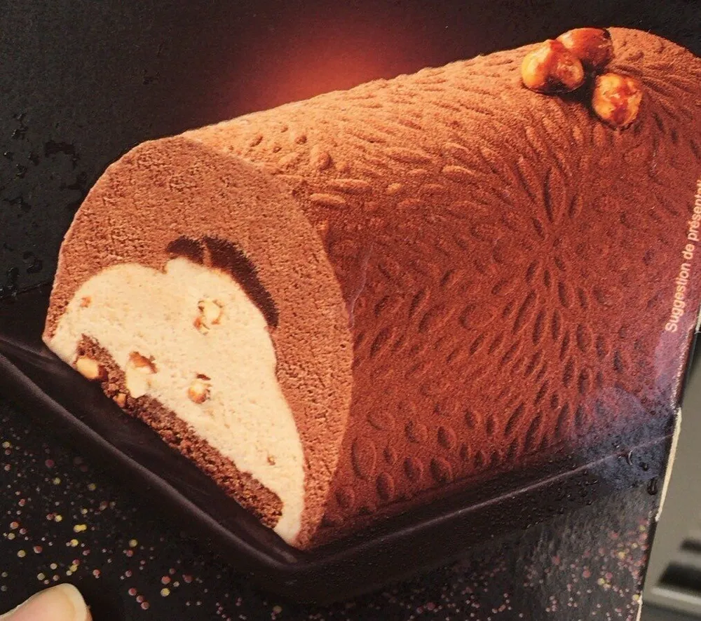 DELICE Crème glacée chocolat fleur de sel Crème glacée praliné aux éclats d'amandes caramélisées
