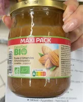 Purée d'amandes complètes