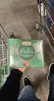 Rochers lait et noir avec éclats de noisettes