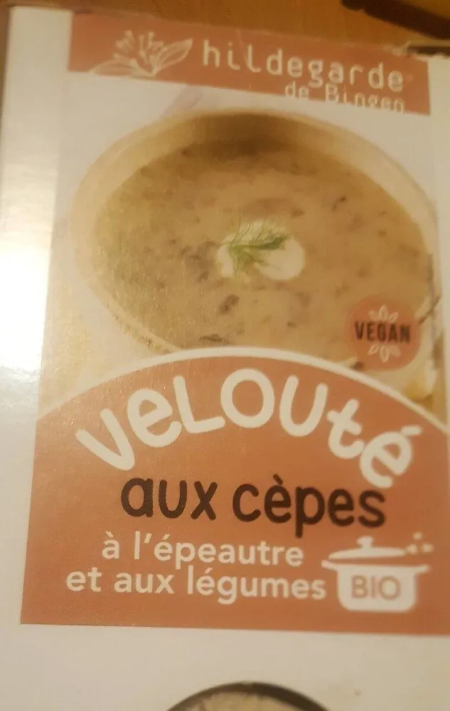 Velouté aux cèpes à l'épeautre et aux légumes