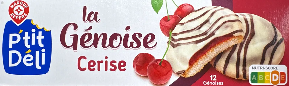 Génoises fourrées à la cerise nappées de chocolat blanc