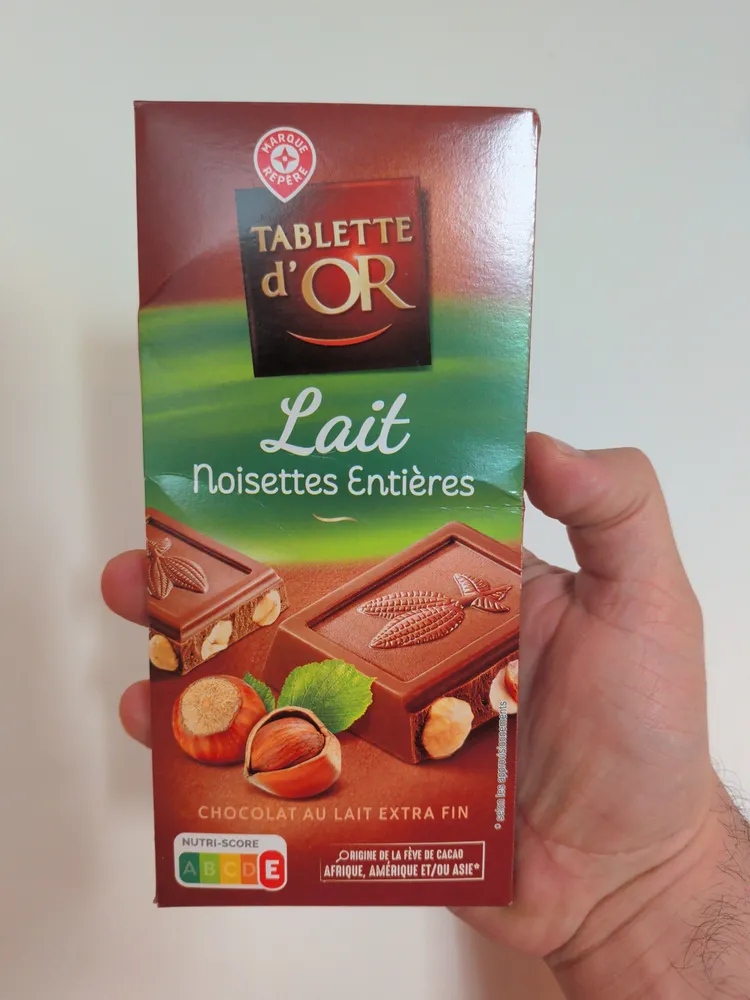 Chocolat lait noisettes