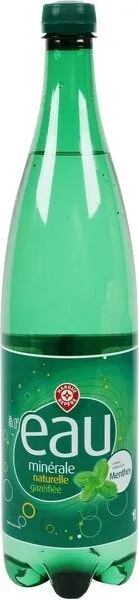 Boisson eau minérale naturelle gazeuse aromatisée menthe
