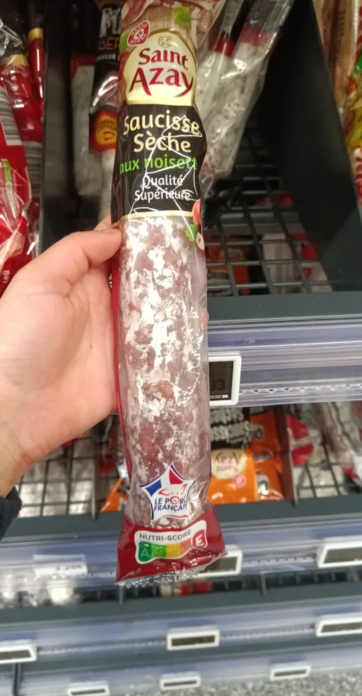 Saucisse Sêche aux noisettes