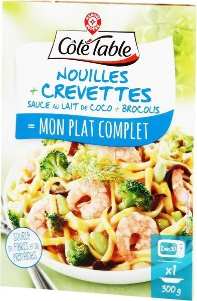 Crevettes et nouilles asiatiques, lait de coco et brocolis