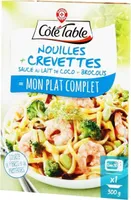 Crevettes et nouilles asiatiques, lait de coco et brocolis