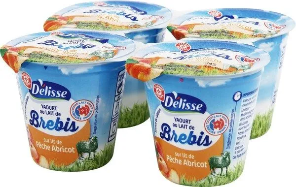 Yaourt au lait de brebis sur lit de pêche et abricot