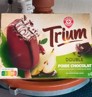 Glace poire, sauce et enrobage chocolat