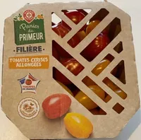 Tomates cerises allongées