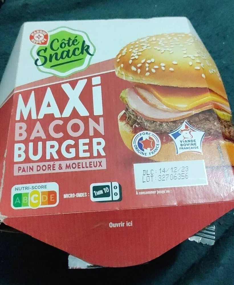 Maxi bacon burger pain doré et moelleux