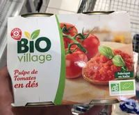Pulpe de tomates en des bio