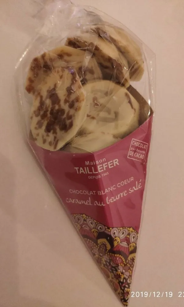 Chocolat blanc fourrage au caramel